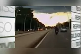 Motorista foge após atropelar motociclista na tarde desta segunda-feira (25)