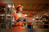 Trabalho aos sábados é permitido pela CLT, mas pagamento de horas extras e obrigatoriedade dependem da jornada contratada e das normas da categoria.