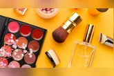 Anvisa determinou a suspensão da venda e do uso de diversos cosméticos irregulares.