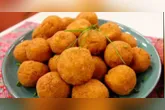 Para quem está em busca de uma receita fácil, prática e deliciosa, unindo valor nutricional e sabor, a pedida é o delicioso bolinho de batata-doce na air fryer.