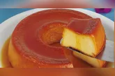 . A receita pode ganhar diferentes sabores com a adição de ingredientes como coco ralado, canela, uvas-passas, essência de baunilha ou pedaços de chocolate.