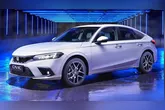 O Honda Civic e:HEV apresenta desvalorização de 27% em três anos; conheça as razões e veja seu valor atual.