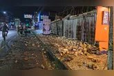 Fachada de prédio desaba em Castanhal, mas felizmente ninguém ficou ferido. Saiba mais sobre a ocorrência e as medidas de segurança tomadas.
