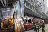 Prédio fica na Rua 42 Leste, uma das mais movimentadas de Manhattan.