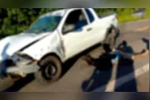 Motociclista não viu o carro parado na via e colidiu e acabou morrendo
