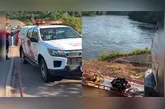 Bombeiros encontram corpo de vítima após micro-ônibus cair no Rio Curuá-Una. Equipes buscam última pessoa desaparecida.
