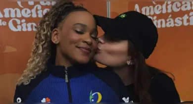 Imagem ilustrativa da notícia: Rebeca Andrade reage após web confirmar namoro com mulher