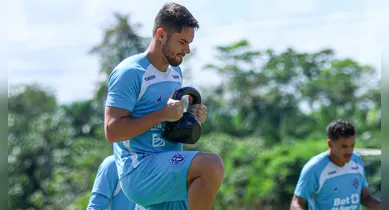 Imagem ilustrativa da notícia: Paysandu: volante projeta jogo de "seis pontos" contra Ypiranga-RS