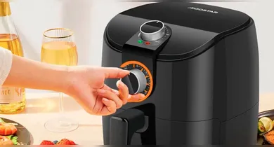 Imagem ilustrativa da notícia: Aprenda truque do copo de água para limpar airfryer e soltar a gordura