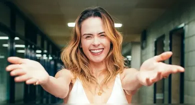 Imagem ilustrativa da notícia: Ana Paula Renault estreia nova temporada do Saia Justa