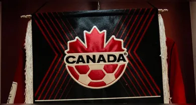 Imagem ilustrativa da notícia: Canadá empata com Bósnia e garante 1° ponto em todas as Copas
