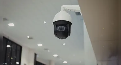Imagem ilustrativa da notícia: Empresa é condenada por instalar câmeras em vestiário de funcionários