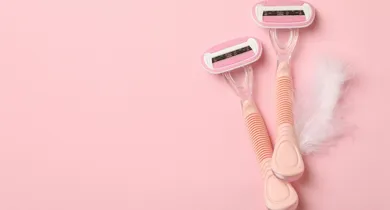 Imagem ilustrativa da notícia: Depilação íntima com lâmina: médicos alertam para riscos de infecções graves