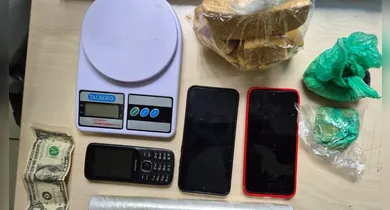 Imagem ilustrativa da notícia: PM apreende mais de 1 kg de oxi e prende homem em Tucuruí