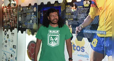 Imagem ilustrativa da notícia: Justiça colombiana indica elo entre Pablo Escobar e ex-goleiro Higuita