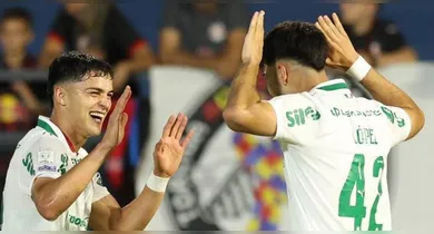 Imagem ilustrativa da notícia: Palmeiras vence RB Bragantino e se isola na liderança do Brasileirão