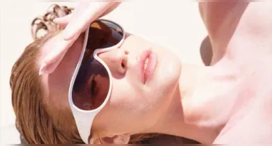 Imagem ilustrativa da notícia: Marina Ruy Barbosa faz topless na Itália; Veja!