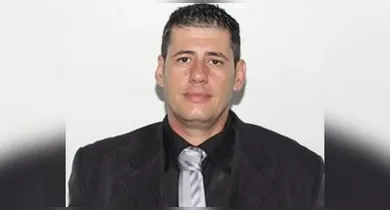 Imagem ilustrativa da notícia: Prefeito é denunciado por usar drones e servidores para perseguir ex