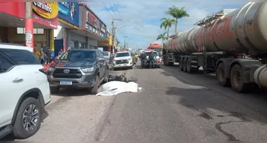 Imagem ilustrativa da notícia: Mulher morre ao colidir motocicleta com carreta em interior do Pará