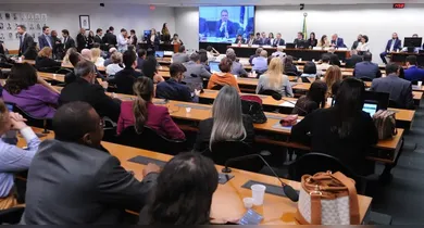 Imagem ilustrativa da notícia: CCJ da Câmara Federal adia votação sobre maioridade penal