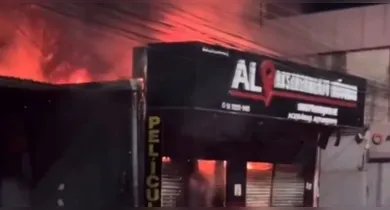 Imagem ilustrativa da notícia: Loja de rastreamento de veículo é destruída por incêndio no Pará