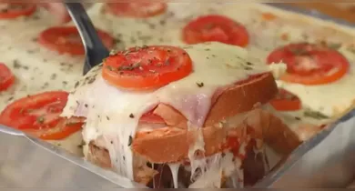 Imagem ilustrativa da notícia: Aprenda a fazer um lanche de forno com gosto de pizza 