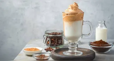 Imagem ilustrativa da notícia: Aprenda a fazer dalgona coffe, uma receita cremosa que viralizou na web
