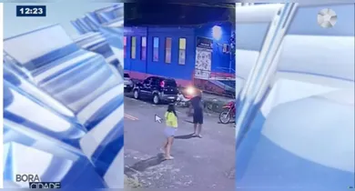 Imagem ilustrativa da notícia: Vídeo: casal furta motocicleta durante jogo do Brasil em Marituba