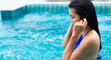 Imagem ilustrativa da notícia: Otite no verão: exposição à água exige cuidados para evitar infecções
