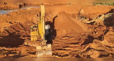 Imagem ilustrativa da notícia: PF apreende cinco escavadeiras em garimpo ilegal no Sul do Pará