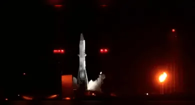 Imagem ilustrativa da notícia: Vídeo: foguete de bilionário explode durante testes nos EUA