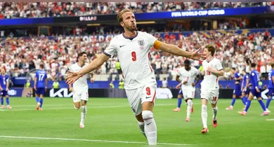 Imagem ilustrativa da notícia: Inspirado, Kane comanda vitória da Inglaterra contra Croácia de Modric