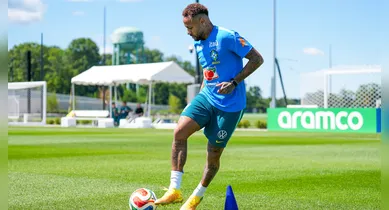 Imagem ilustrativa da notícia: Neymar treina novamente com bola e pode estrear na Copa contra a Escócia