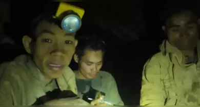 Imagem ilustrativa da notícia: Presos em caverna inundada no Laos enviam mensagens às famílias