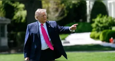 Imagem ilustrativa da notícia: Trump anuncia avanço em acordo com Irã e fala em reabrir Estreiro de Ormuz