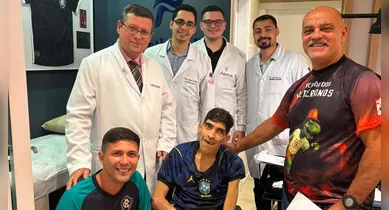 Imagem ilustrativa da notícia: Médico do Remo atende Pampam e destaca "alegria por onde ele passa"