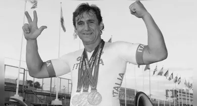 Imagem ilustrativa da notícia: Ex-piloto italiano Alessandro Zanardi morre aos 59 anos