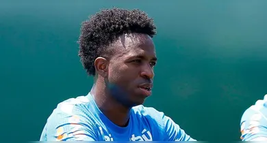Imagem ilustrativa da notícia: "Peço desculpas à torcida que acreditou em nós", lamenta Vinícius Jr