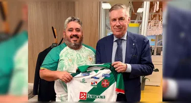 Imagem ilustrativa da notícia: Ancelotti ganha camisa da Tuna: "Valorização da história"