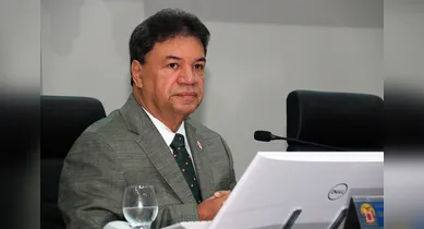 Imagem ilustrativa da notícia: Alepa aprova educação indígena e reforma da previdência