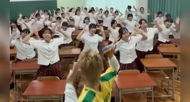 Imagem ilustrativa da notícia: Influencer japonês viraliza com “pagode baiano” antes de Brasil x Japão