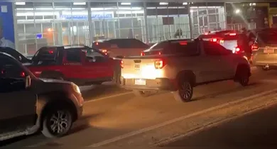 Imagem ilustrativa da notícia: 2º fim de semana de férias: motoristas enfrentam longo congestionamento na saída de Belém