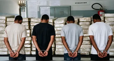 Imagem ilustrativa da notícia: PF prende quatro pessoas e apreende 1,7 tonelada de cocaína no Pará