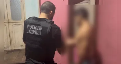 O suspeito de furtar é notificado por policias civis devido o caso