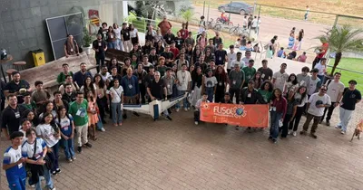 O principal objetivo do FLISOL foi democratizar o acesso à tecnologia