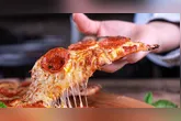 O tributo reforça o status da pizza como um dos alimentos mais consumidos do planeta, com cinco bilhões de unidades vendidas por ano.
