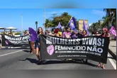 Manifestantes levaram faixas e cartazes às ruas para cobrar a votação do PL da Misoginia na Câmara dos Deputados.