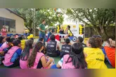 Estudantes da Escola Estadual Pedro Carneiro, em Belém, receberam kits para atividades de futebol.