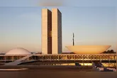 Após o recesso, o Congresso retorna no dia 10 de agosto para discutir propostas legislativas importantes, incluindo a PEC da jornada de trabalho.