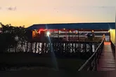 Justiça suspende evento 'Rock Doido' em São João de Pirabas para proteger ecossistema costeiro. Leia sobre a decisão e seus impactos.